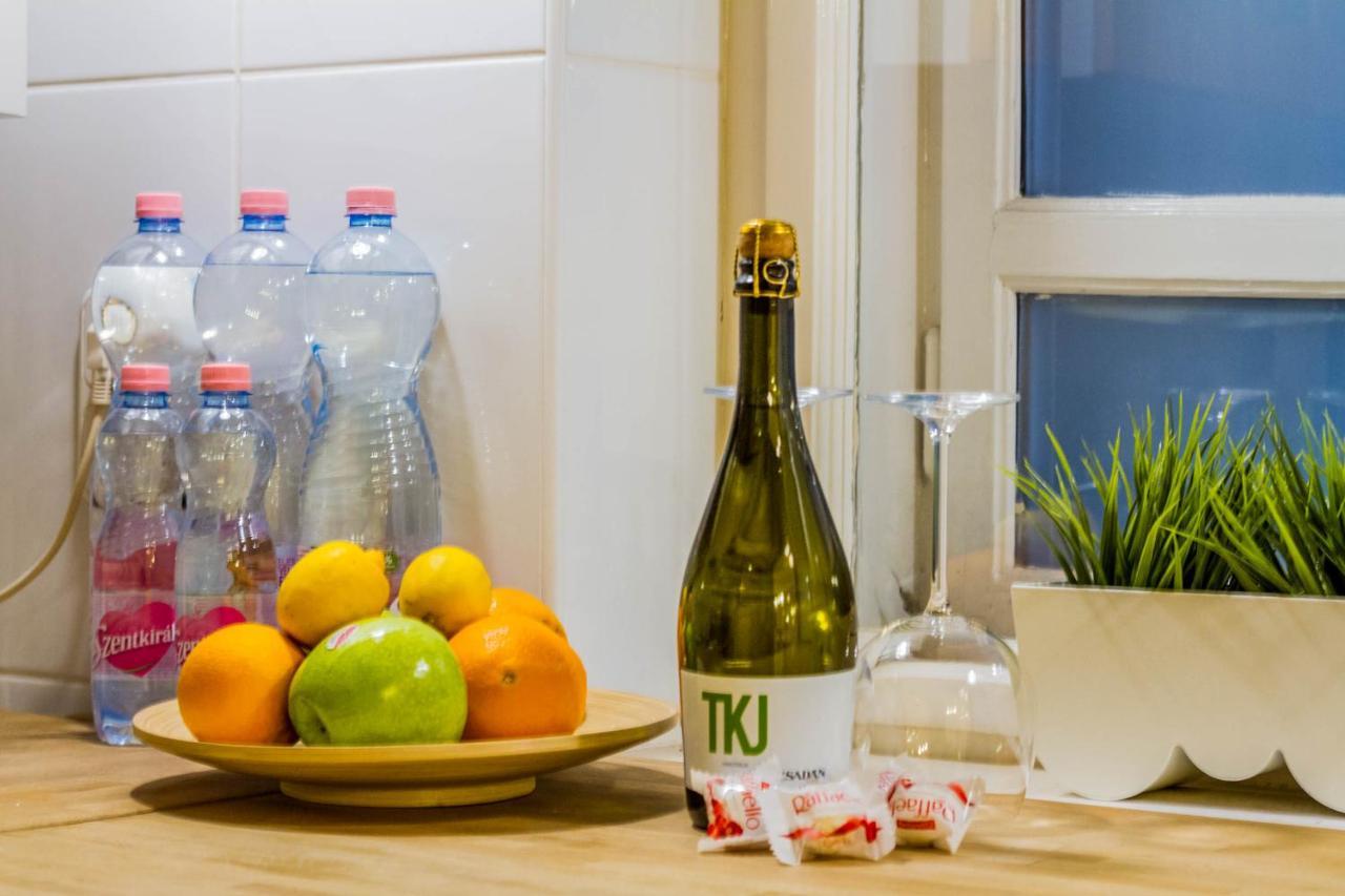 Friend Of Deak Ferenc Apartman Budapest Kültér fotó