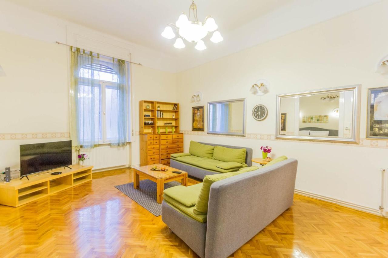 Friend Of Deak Ferenc Apartman Budapest Kültér fotó