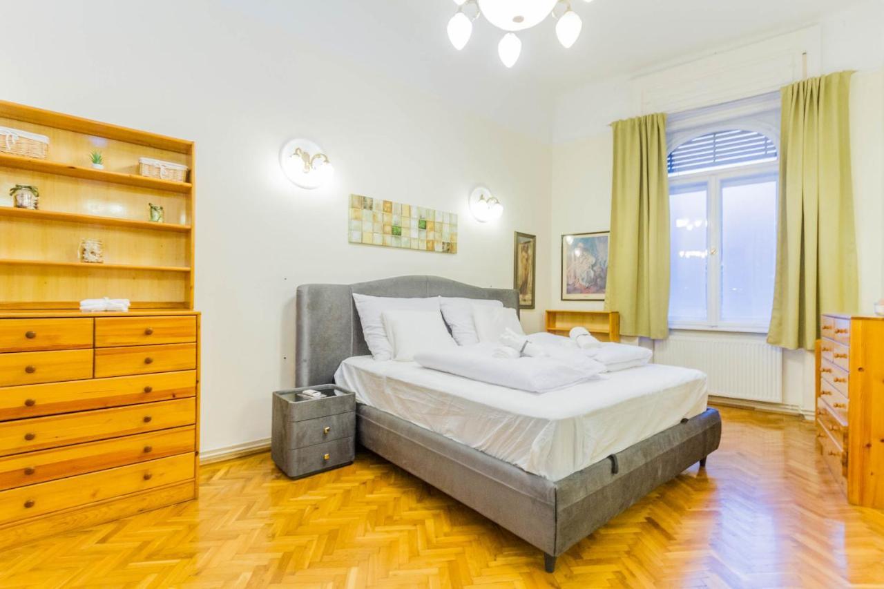 Friend Of Deak Ferenc Apartman Budapest Kültér fotó