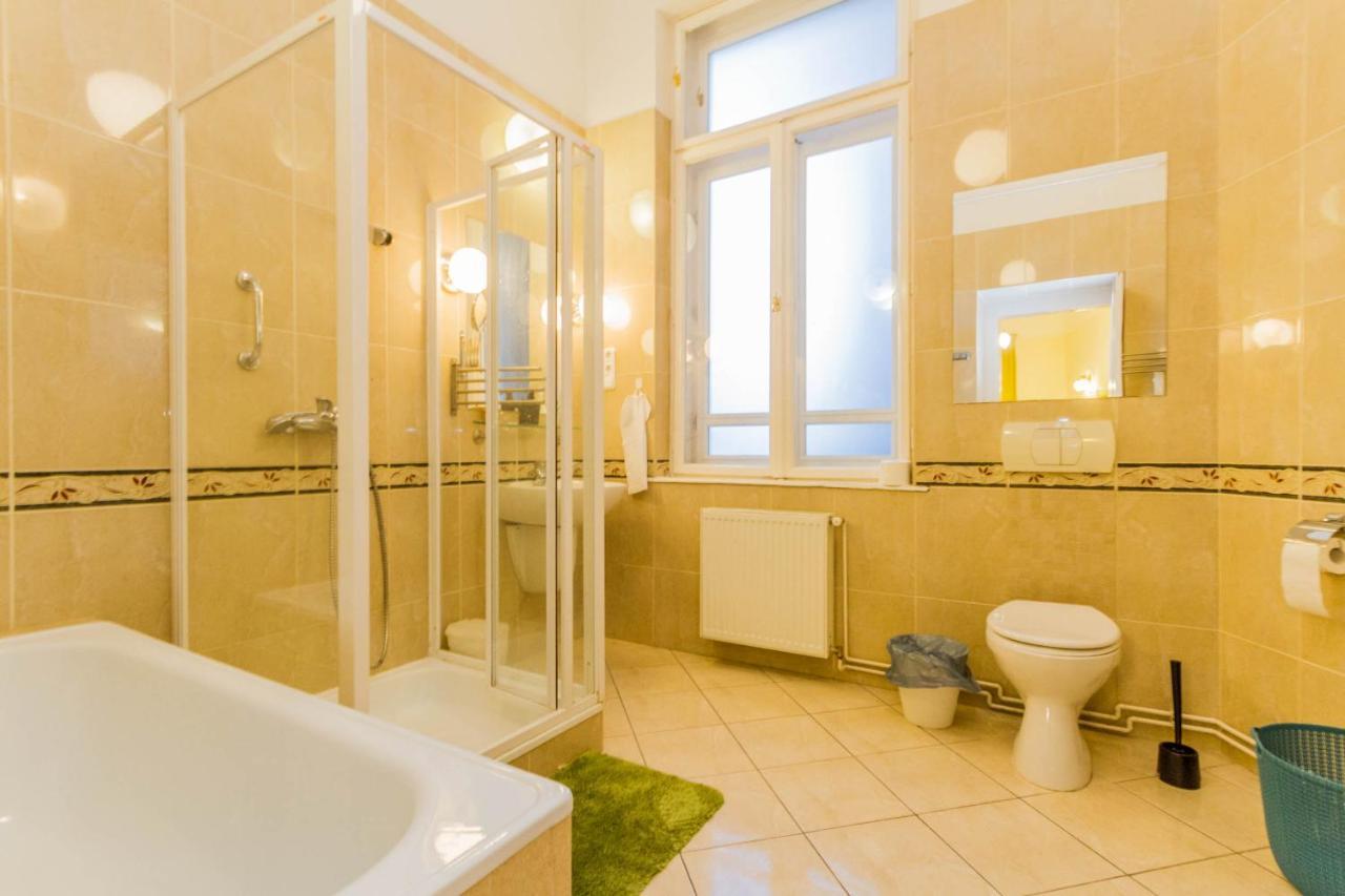 Friend Of Deak Ferenc Apartman Budapest Kültér fotó
